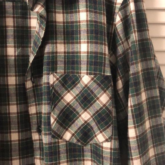 Men’s Casual Button Down - Picture 5 of 8